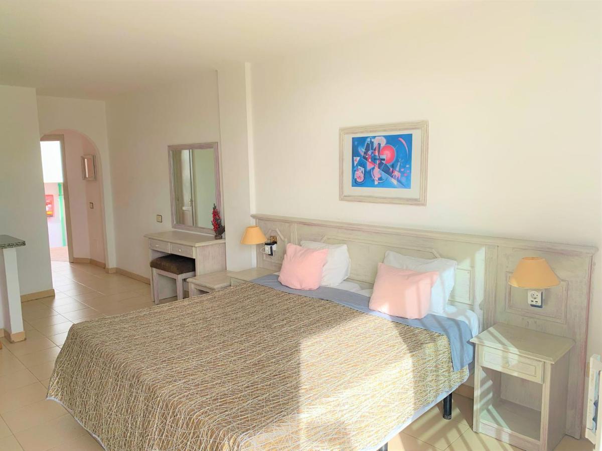Ocean Breeze And Seaview Resort Costa Adeje  Esterno foto