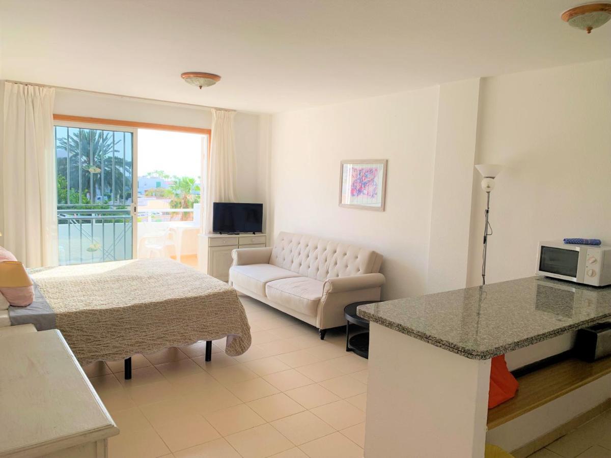 Ocean Breeze And Seaview Resort Costa Adeje  Esterno foto