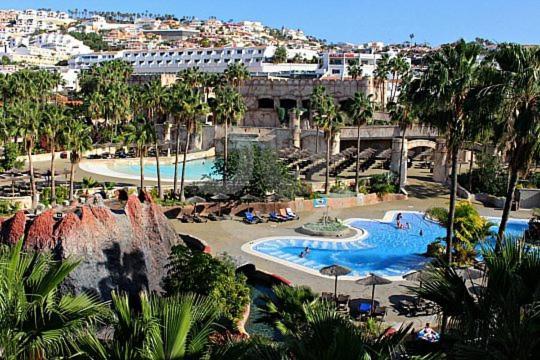 Ocean Breeze And Seaview Resort Costa Adeje  Esterno foto